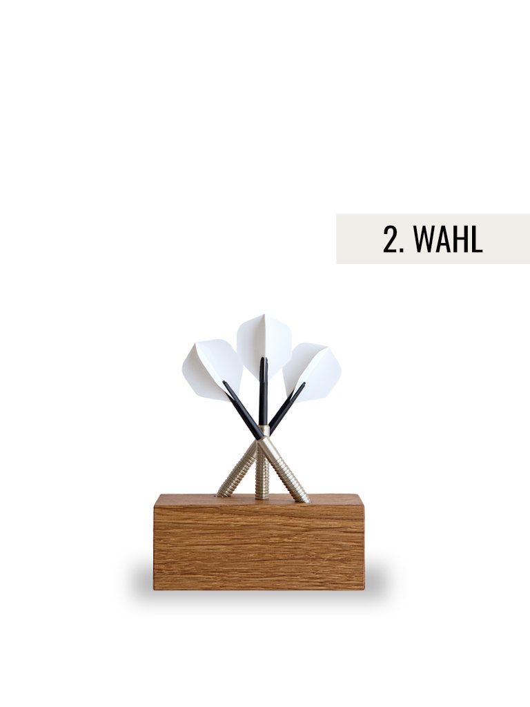 jnd_dartpfeilhalter_eiche_3_pfeile-zweite-wahl-just-nine-darts